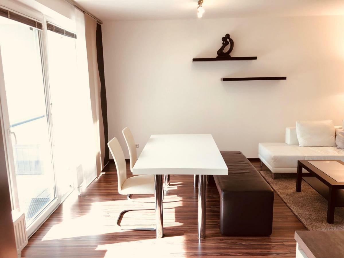25H Garden Apartment Plus Private Beach Neusiedl am See Exteriör bild